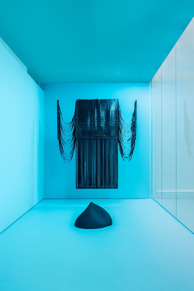 Olga Milczyńska/ Wiesław Bartkowski Black Mountain, 2025, photo Alicja Kielan © OP ENHEIM, Nów. Nowe Rzemiosło